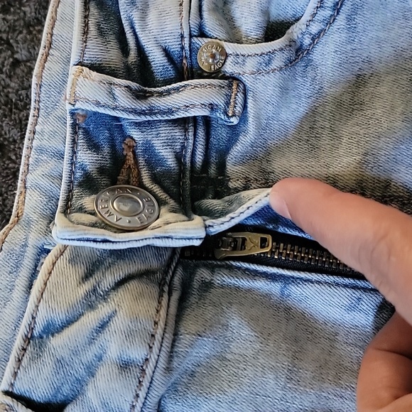 American Eagle Outfitters women's Hi-Rise Shortie shorts - Picture 4 of 6